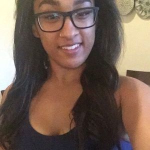 Meet your Posher, Dee-andrea